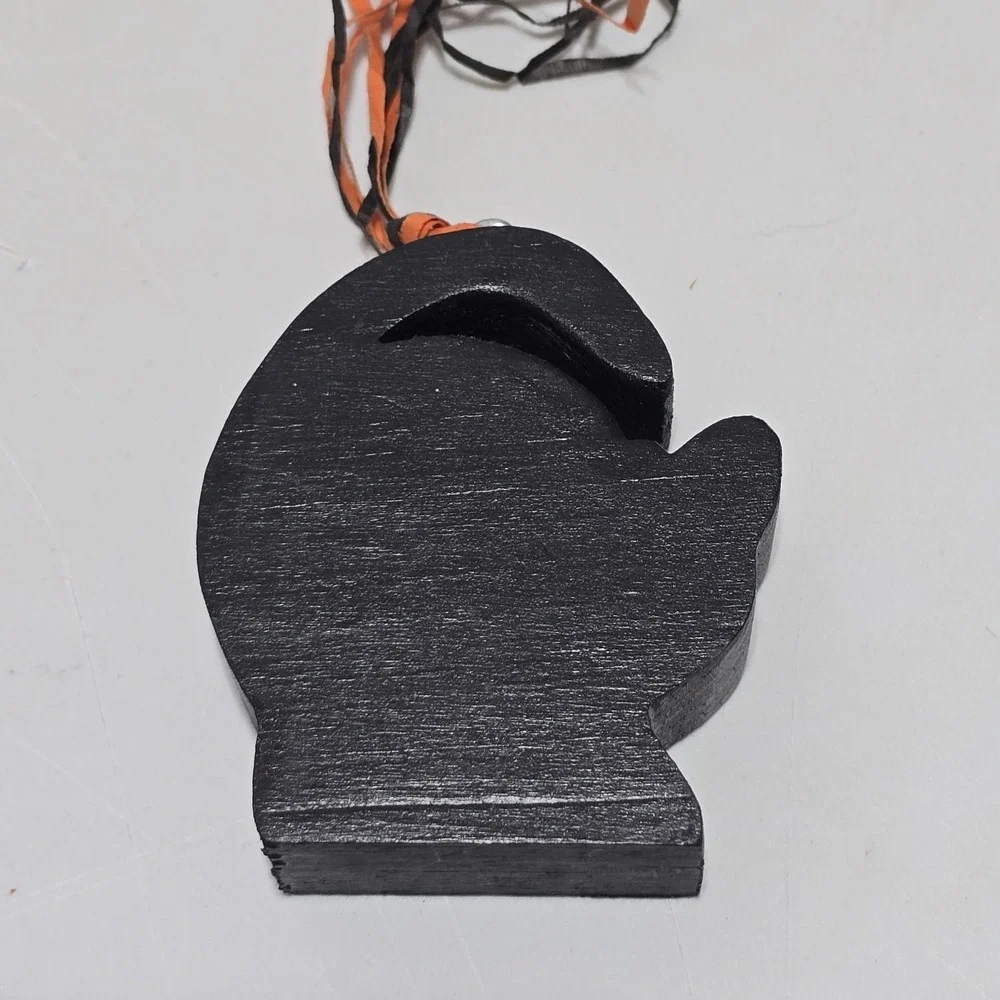 Wooden Black Cat Kitten Hand‎ Crafted Painted Halloween Fall Folk Art Decor